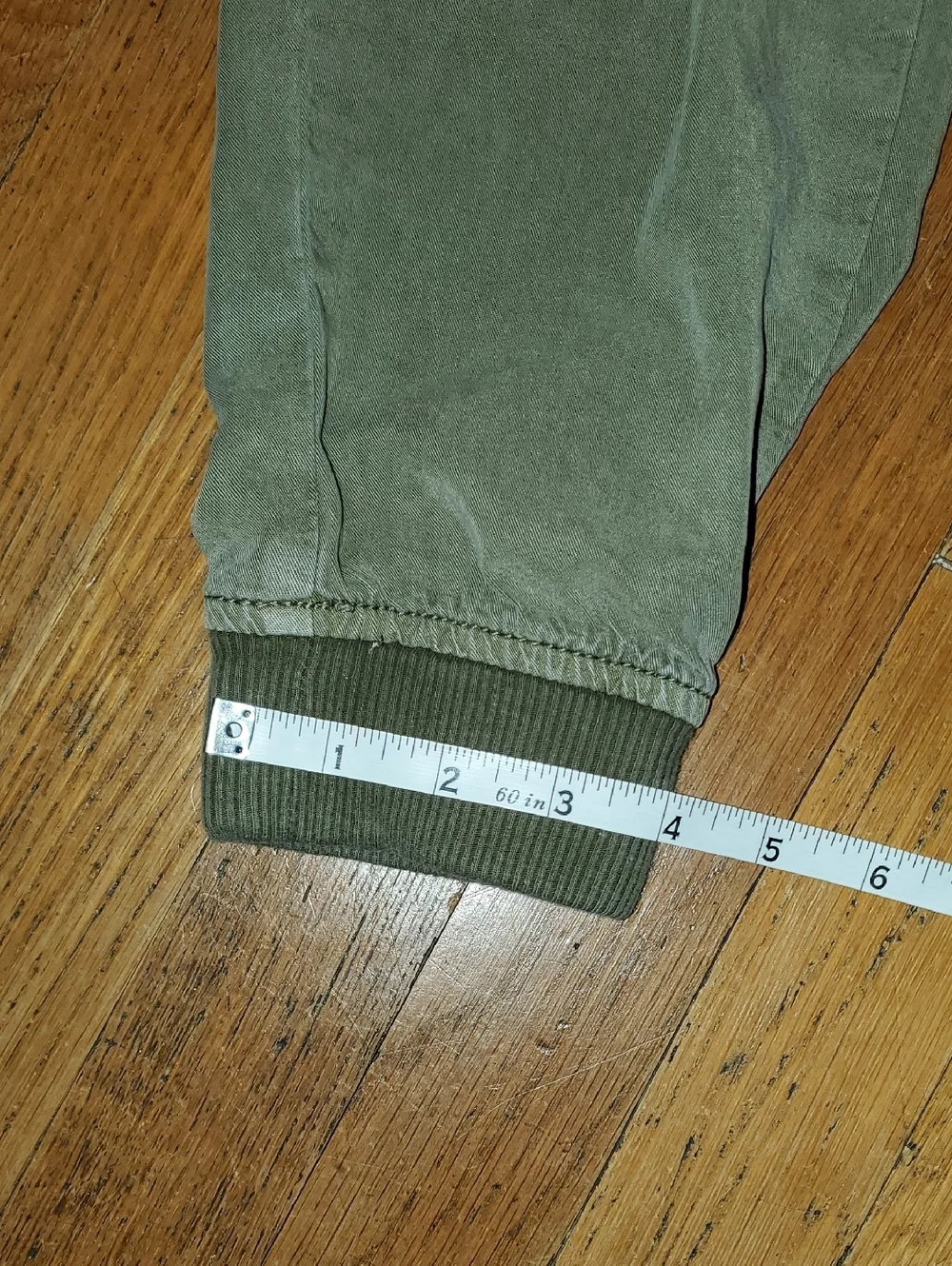 American Eagle Outfitters Olive Cargo Jogger Pants - Picture 11 of 12